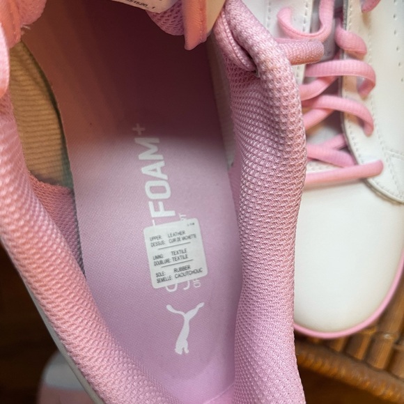 🆕 $30 Puma Women's White and Pink Sneakers Sz 11 {never worn} - Picture 4 of 5